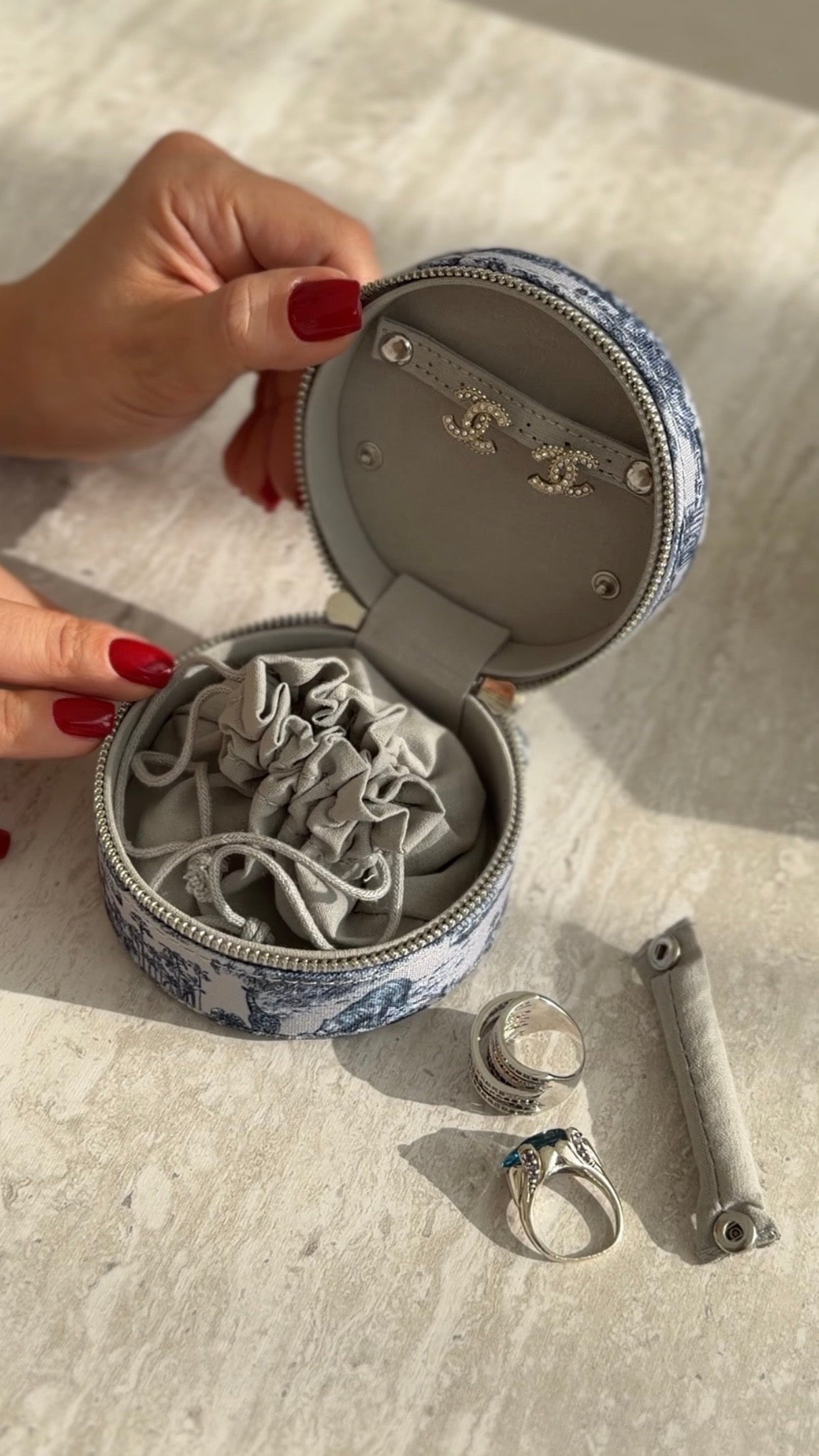 Christian Dior Mini Jewelry Box (travel)